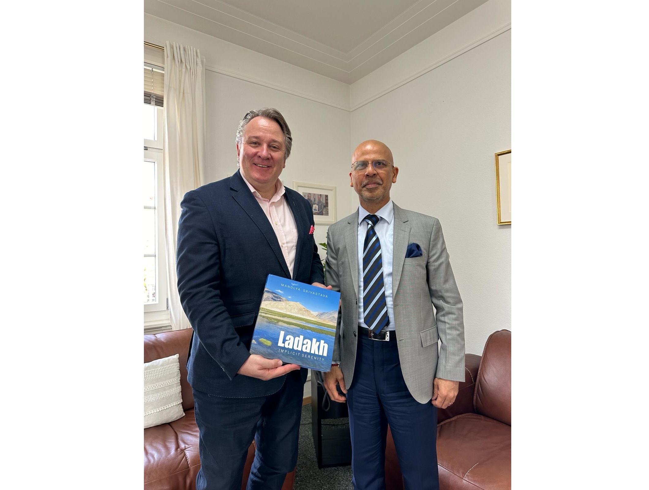 Ambassador Mridul Kumar received Prof. Marco Casanova, Director ESG Center of Excellence at Embassy of India, Berne on 05 April 2024.